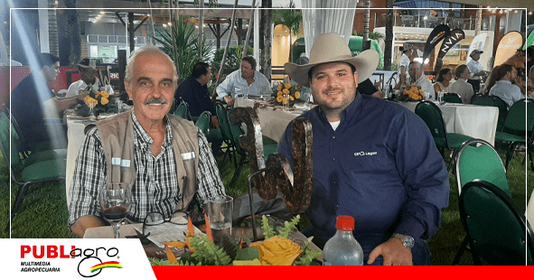 El juez de la ABCZ, que estuvo a cargo de elegir a los grandes campeones, también estuvo presente en la Subasta / Foto: Publiagro