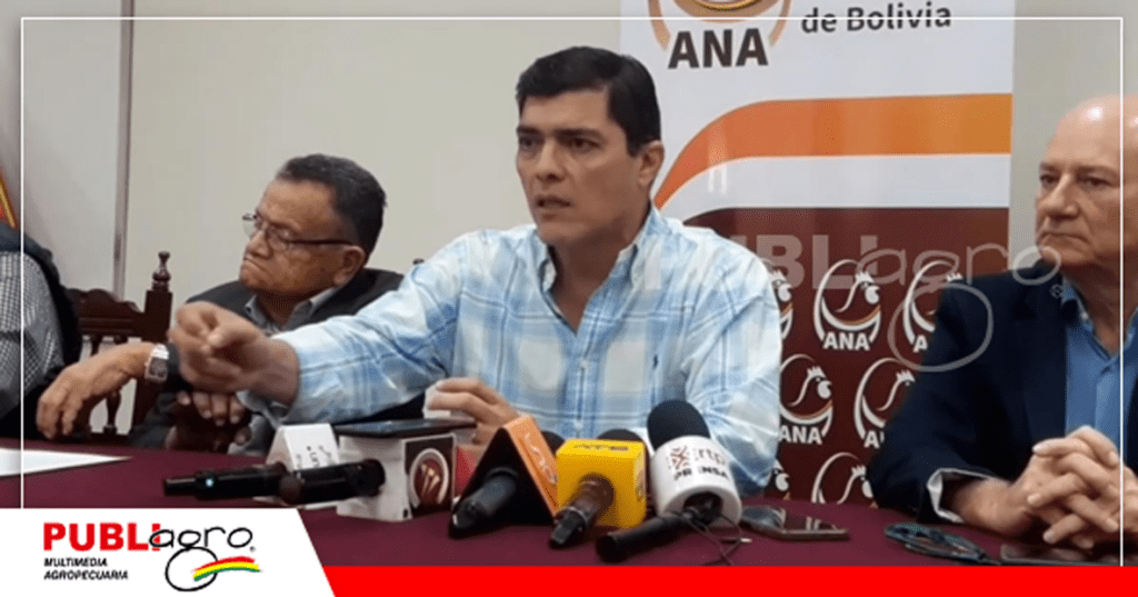 12 Omar Castro, presidente de ANA en conferencia de prensa / Foto: ANA