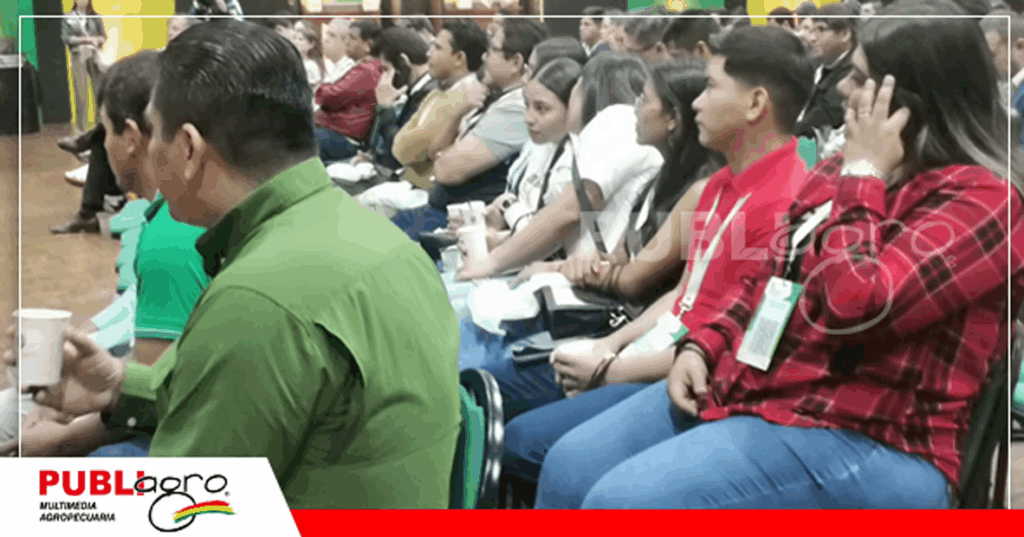 Asistencia de estudiantes, profesionales y clientes/ Foto: Publiagro