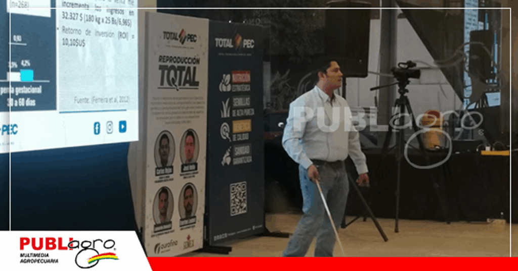 Carlos Rojas, gerente de reproducción de la compañía expuso la importancia de hacer un buen manejo reproductivo / Foto: Publiagro