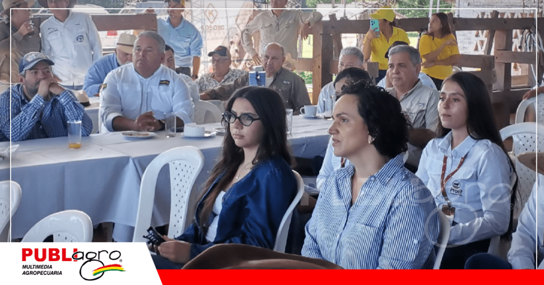 Mujeres en la producción de búfalos/ Foto: Publiagro