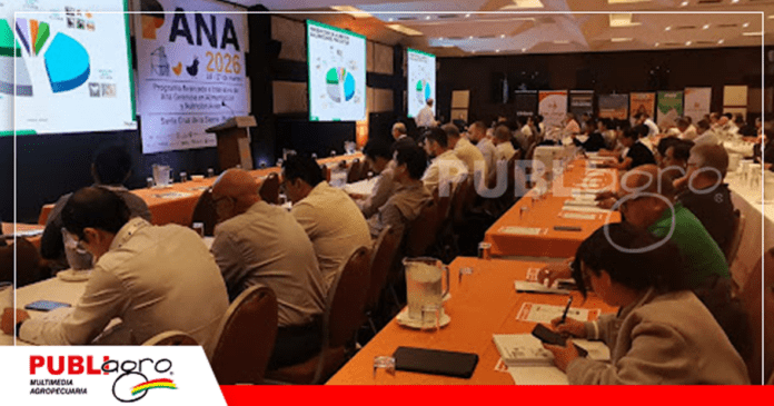 Más de 200 asistentes llenaron la sala/ Foto: Publiagro