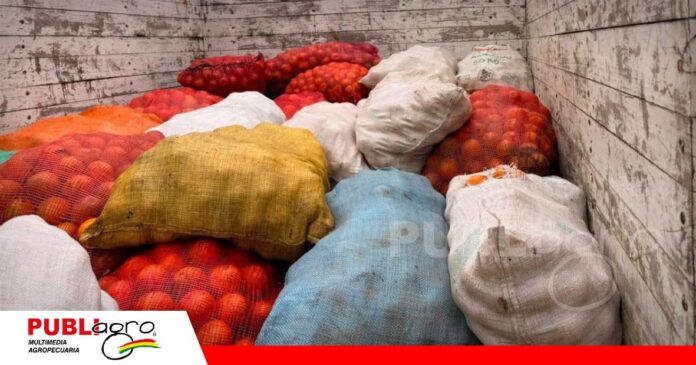 La solidaridad del campo, productores envían cítricos/ Foto: Subgobernación de Padcaya