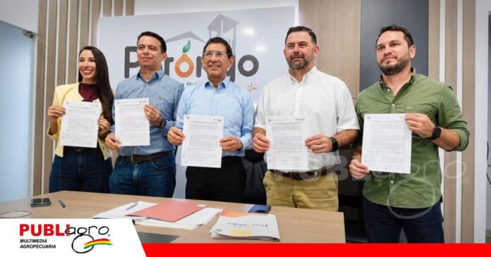Momento de la firma del convenio entre el Senasag y la Alcaldìa de Porongo / Foto: Senasag