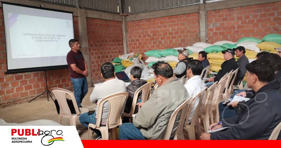 Formación técnica sobre ganado en confinamiento/ Foto: Publiagro