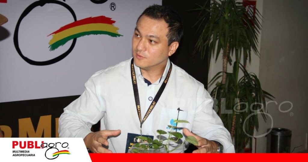 Diego Marcel Ogoshi, médico veterinario y nutricionista de rumiantes de De Heus Brasil/ Foto: Publiagro