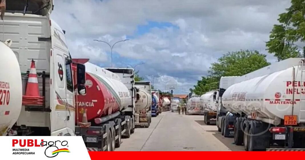 YPFB comprometió la entrega de 72 millones de litros de carburantes/ Foto: Internet
