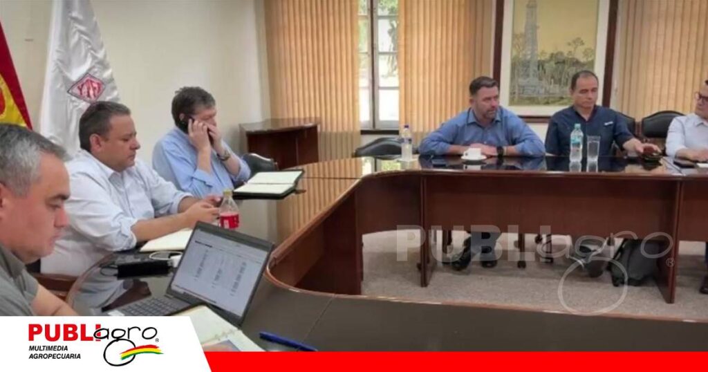 Reunión con el ministro de Hidrocarburos y YPFB/ Foto: CAO