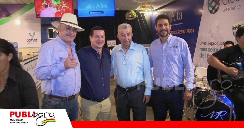 FOTO NOTAS WEB (72) Inauguración del stand de Corvet/ Foto: Publiagro