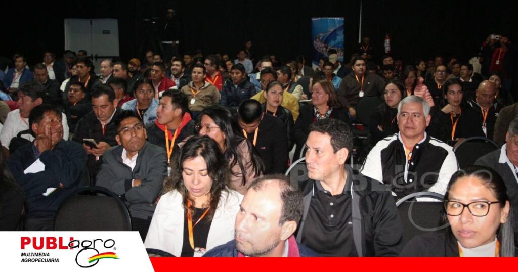 Mucha asistencia de técnicos, empresas, profesionales/ Foto: Publiago