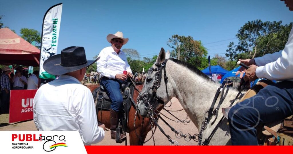 Tradicional cabalgata celebra el Día del Ganadero Beniano/ Foto: Publiagro