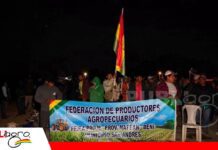 Productores intensifican rechazo al DS 5676 y bloquean la ruta a Beni Bloqueo en el puente San Pablo paraliza la ruta entre Trinidad y Santa Cruz/ Foto: Internet