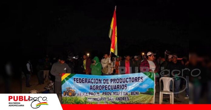 Bloqueo en el puente San Pablo paraliza la ruta entre Trinidad y Santa Cruz/ Foto: Internet