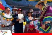 Presidente Paz entregó más de 1.600 títulos agrarios en Chuquisaca y La Paz y proyecta llegar a 95.000 Entrega de títulos ejecutoriales/ Foto: Internet