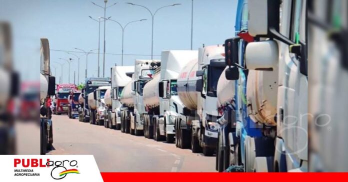 Paro indefinido de cisternas pone en tensión el traslado de combustibles/ Foto: internet