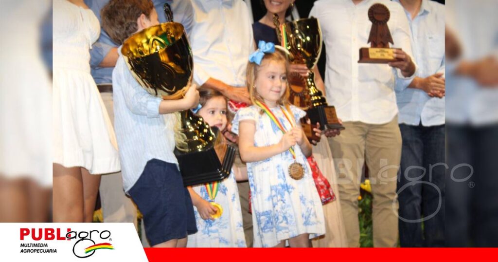 La nuevas generaciones tambien ven el triunfo de sus padres/ Foto: Publiagro