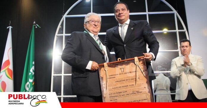 El Cebú de Oro reconoce la trayectoria ganadera de Luis Perrogón/ Foto: Publiagro