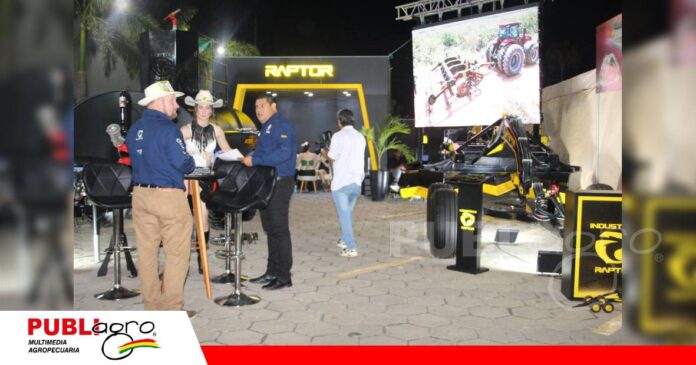 FOTO NOTAS WEB - 2026-09-28T173102.787 La empresa, de industria boliviana, presentó en Expocruz una línea de implementos agrícolas/ Foto: Publiagro