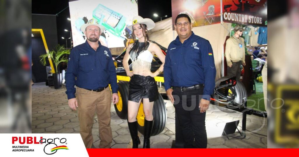 FOTO NOTAS WEB - 2026-09-28T173305.685 La empresa, de industria boliviana, presentó en Expocruz una línea de implementos agrícolas/ Foto: Publiagro