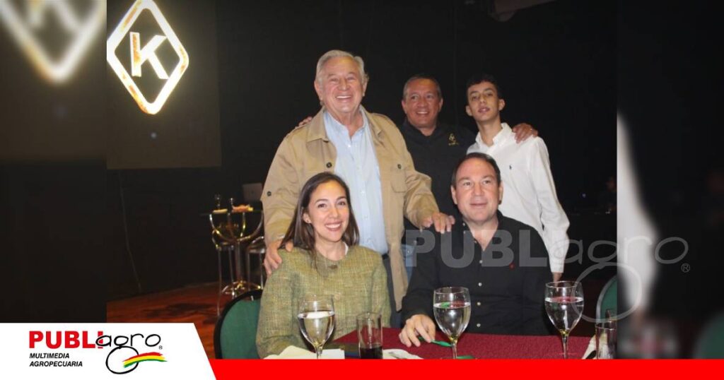 Familia K DE ORO agradecidos con el éxito del remate/ Foto: Publiagro