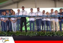 IASA inaugura su Centro de Acopio y almacenes agrícolas en San Ignacio Autoridades y personal de IASA en la inauguración/ Foto: Iasa
