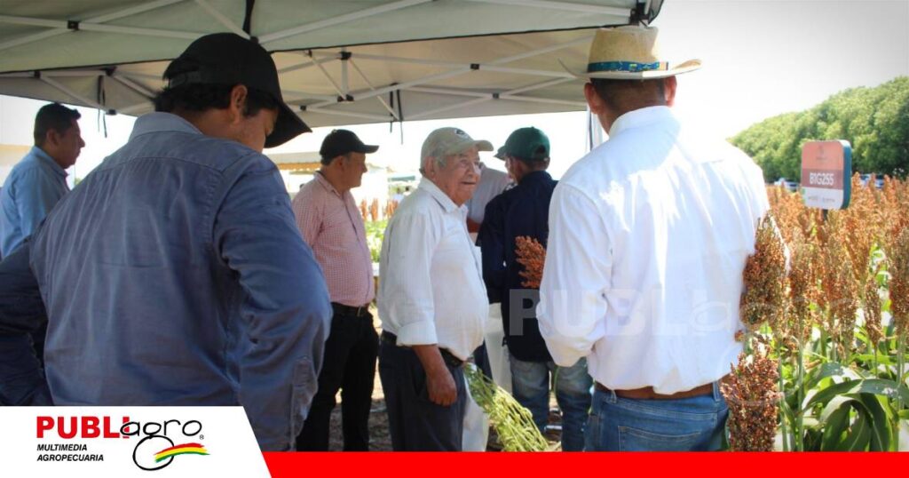 Productores buscaron información sobre sus nuevo materiales de sorgo de Iasa/ Foto: Publiagro