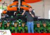 Agro Vidas 2026: Unimaq presenta la sembradora Princesa de Stara, una innovación tecnológica para el agro boliviano Tomás Liska, representante comercial de Stara, durante la presentación de la sembradora Princesa en Bolivia. | Foto: Publiagro