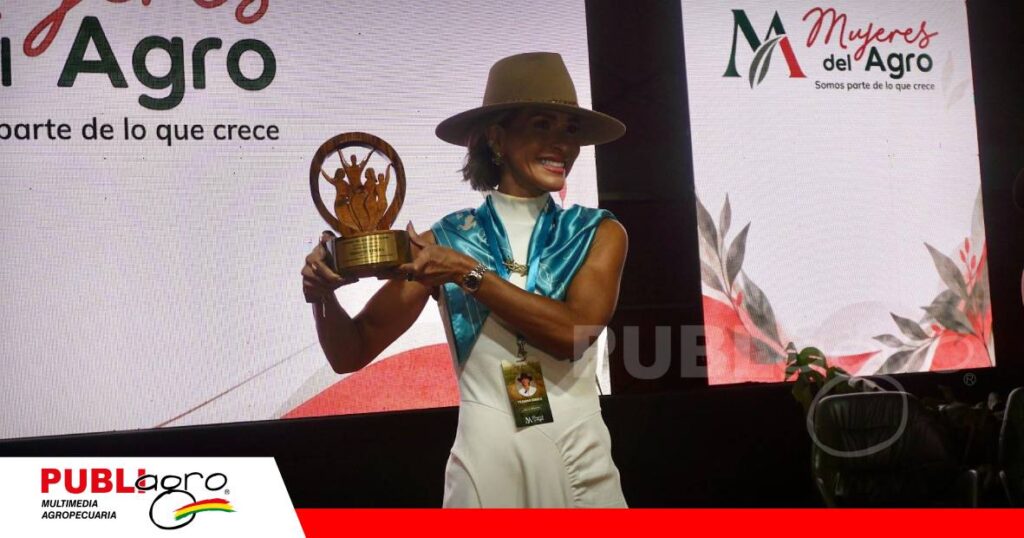 FOTO NOTAS WEB (22) Yesmine Ribera fue una de las mujeres reconocidas durante el encuentro | Foto: Publiagro