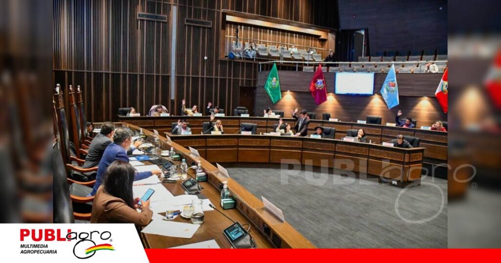 FOTO NOTAS WEB (53) Proyecto de ley Mi Bolivia Lechera pasa a Diputados tras aprobación del Senado/ Foto: Pro Bolivia