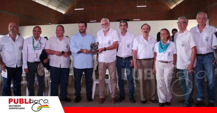 La agrupación de unos 20 profesionales fue distinguida en Agro Vidas 2026 / Foto: Publiagro